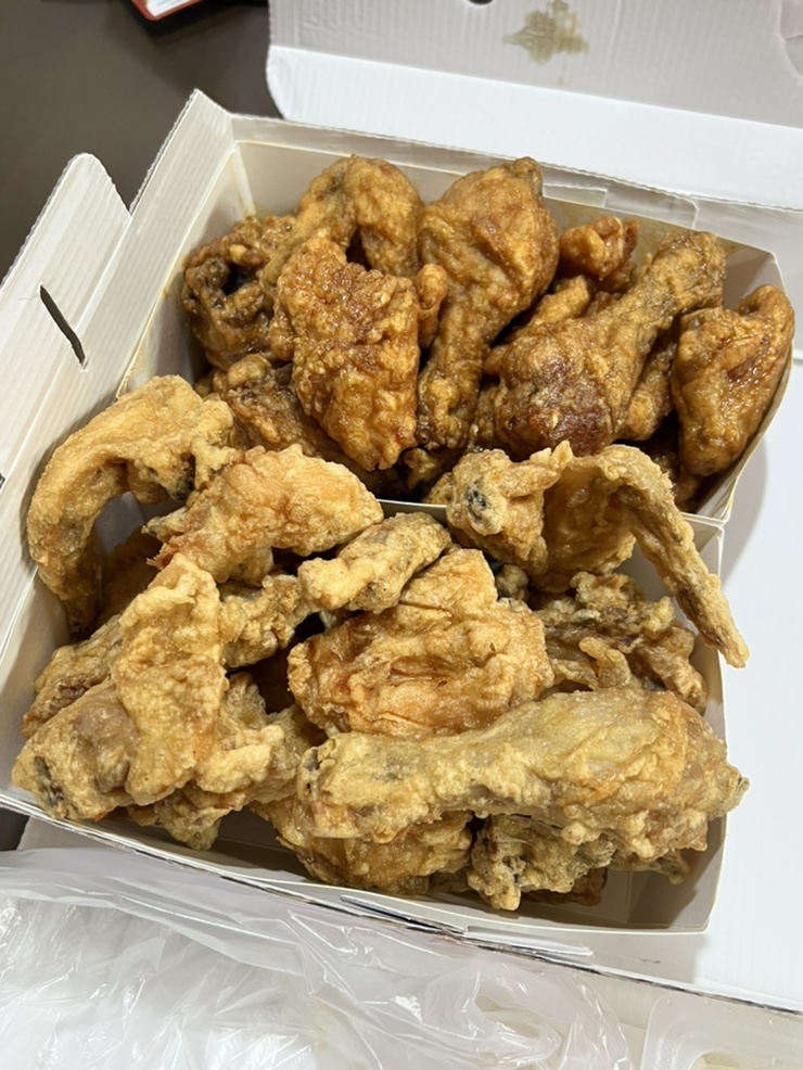 호식이두마리치킨 추천, 매운간장치킨으로 매운맛 치팅데이!