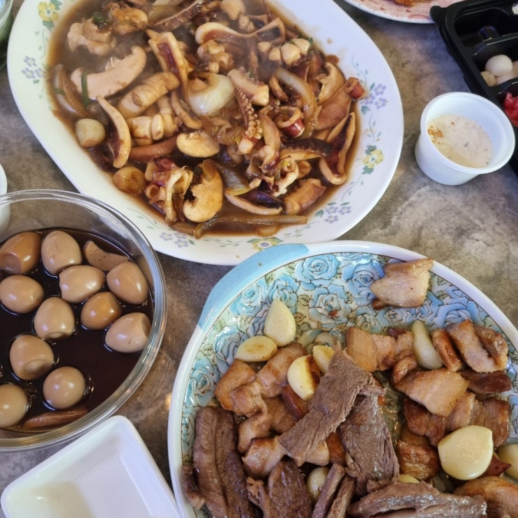  토요일 주말 점심파티 / 초밥,소고기,오겹살 등등 꿀맛이당