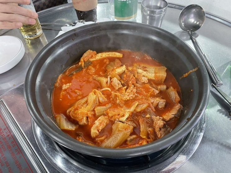  성남 중원구 성남동 : 모란역 : 양푼이돈사랑 : 묵은지 김치찜 양푼김치찌개 뼈찜 등갈비찜 묵은지닭도리탕 : 맛있는녀석들 방영 맛집