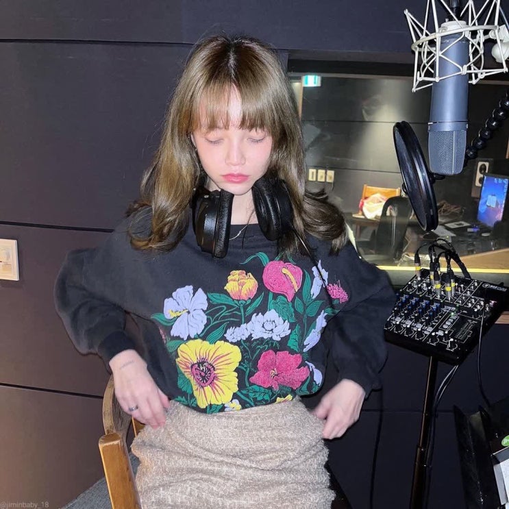 AOA 탈퇴후 활동 중단했던 지민, 권민아 학폭 관련 후 앙상한 몸 상태 근황 사진 올려 AOA 탈퇴후 활동 중단했던 지민, 권민아 학폭 관련 후 앙상한 몸 상태 근황 사진 올려