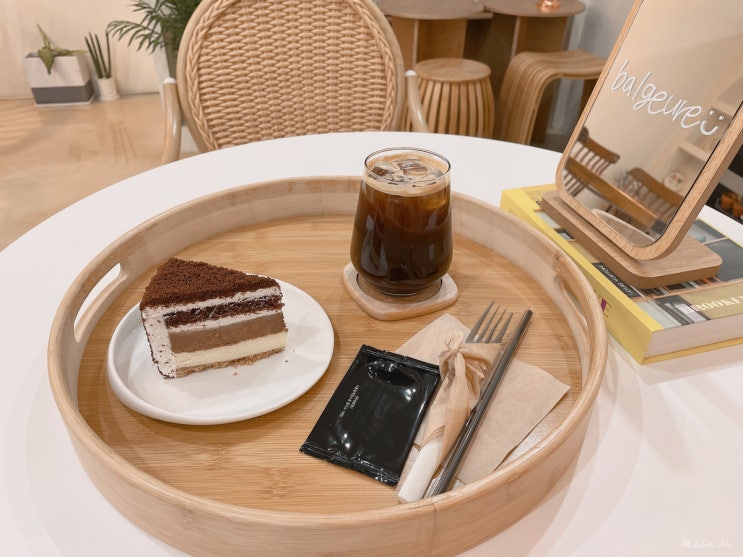  영통역 발그레카페 아기자기하고 조용한 영통카페 추천