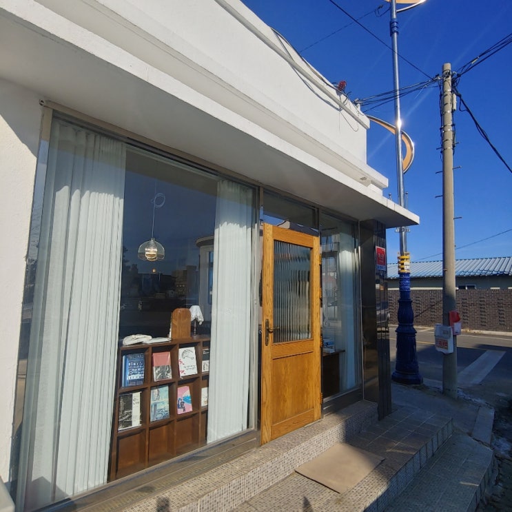  삼척 '연 책방' - 삼척책방, 독립서점에서 책 쇼핑하기 