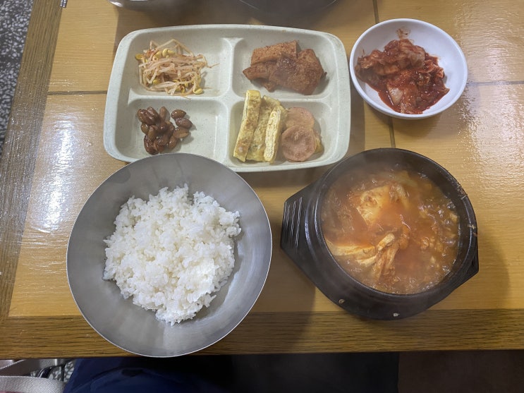  간단한 한식 한끼하기 좋은 저렴한 경북식당