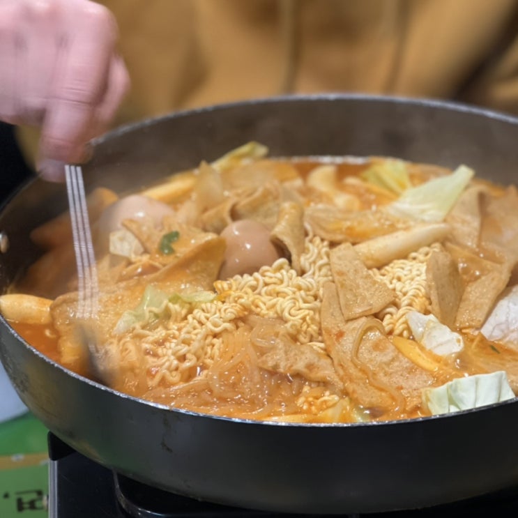  (강남/양재/도곡동) 학교앞 추억의 즉떡 작은공간 c