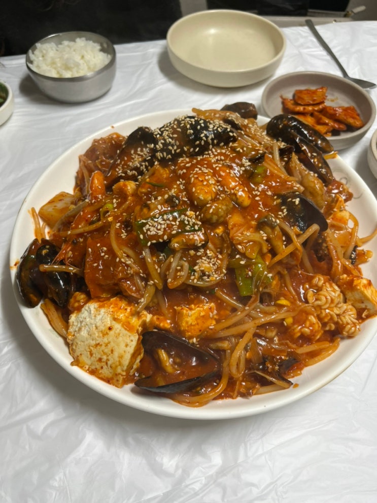 강릉맛집 성산 산촌식당 : 황태찜은 처음먹어봤지만 굳굳 (반찬. 황태구이도 맛좋다)