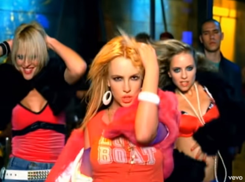 어렸을 때부터 텔레비전 프로그램에 출연해 재능을 선보였던 Britney Spears의 Do Somethin