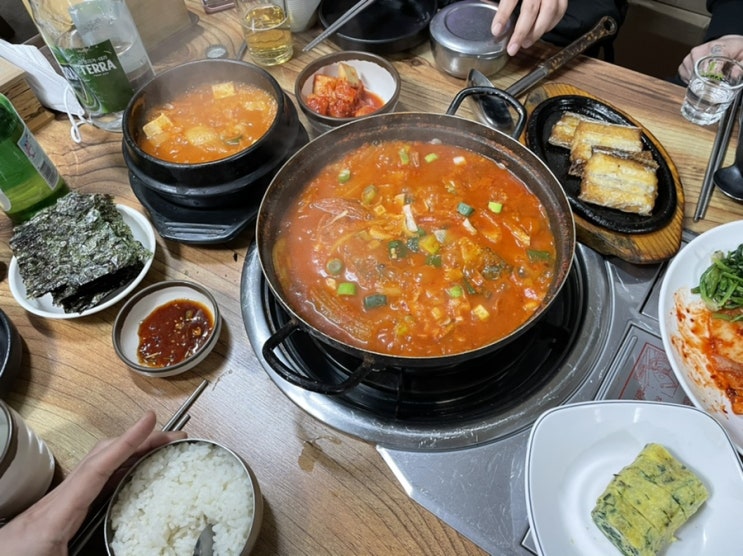  성남 중원구 성남동 : 모란역 : 시골갈치백반 : 모란백반 맛집 묵은지고등어조림 갈치구이 코다리찜 맛집