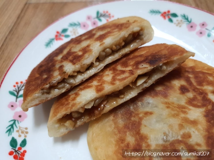 마켓컬리 호떡당 견과 호떡 맛있네~ 마켓컬리 호떡당 견과 호떡 맛있네~