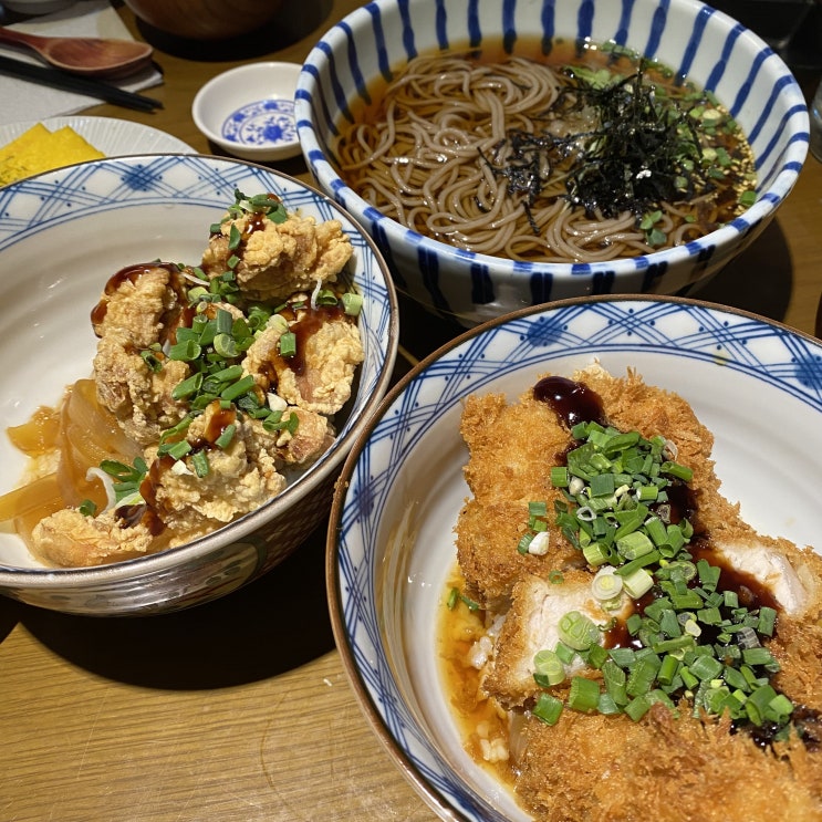  인기 메뉴가 다 맛있었던 서면 페이센동