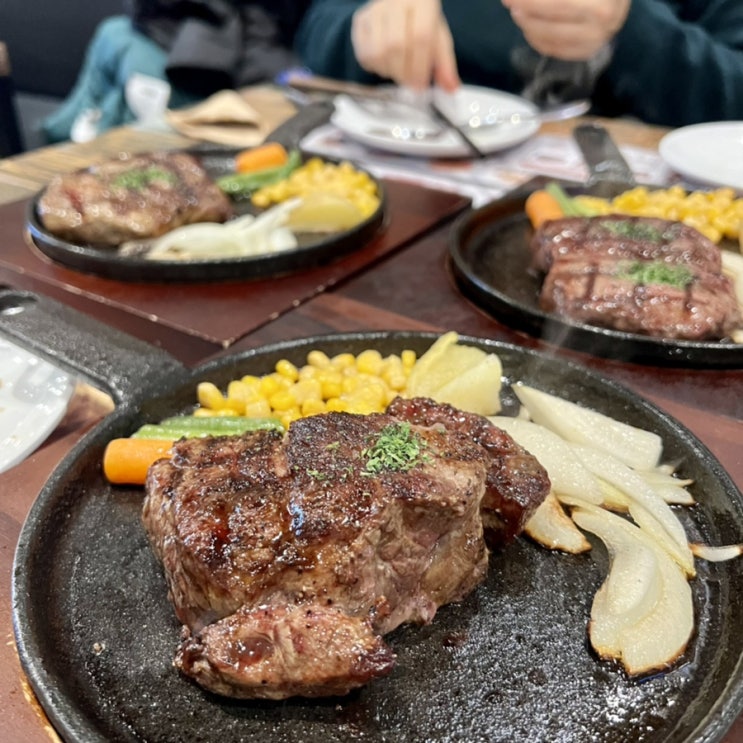  광교 아브뉴프랑 맛집, 광교 데이트 훗스테이크 광교아브뉴프랑점