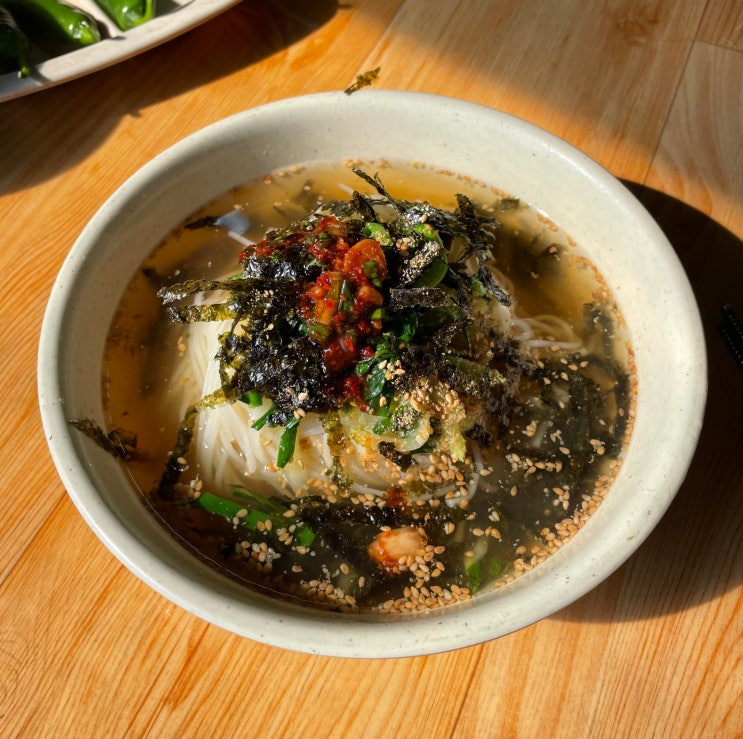  경남밀양 "천왕재휴게점" 산 중턱에서 맛보는 잔치국수