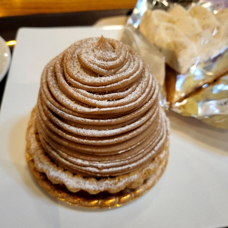  [경희대카페]몽블랑이 맛있는 '8번가'