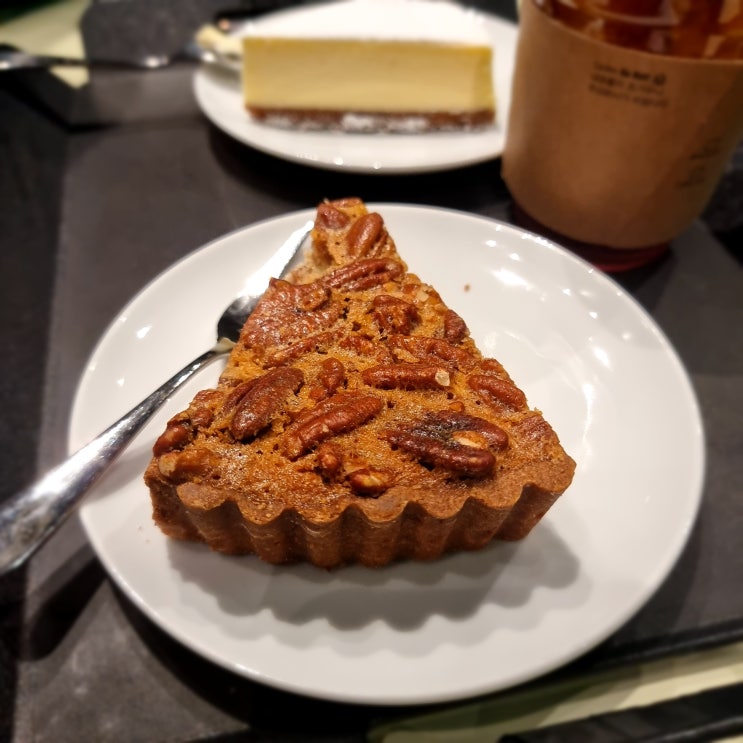  220201 테라로사 포스코센터점