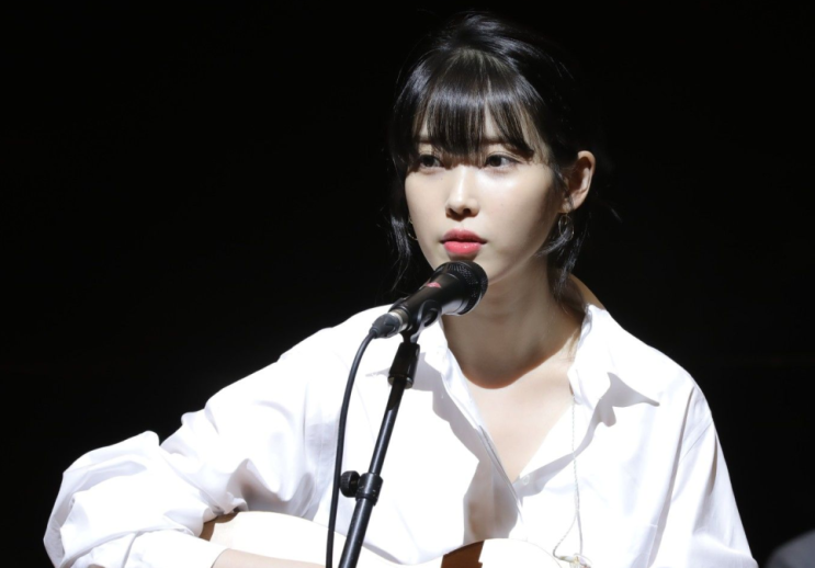 가수 아이유, 케이팝 여자아이돌 국내 유튜브 조회수 TOP 50 중 1위 차지