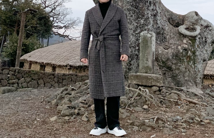  토니웩 체크 로브 코트를 활용한 겨울 코디