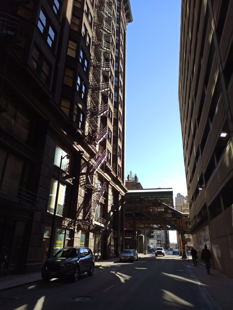  [미국 여행기]01.03 시카고 시내 구경 (Cloud Gate, Starbucks Reserve Roastery, Navy Pier, Giordano's)