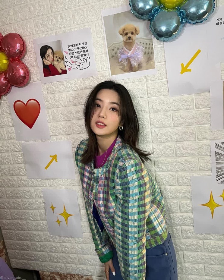 아이즈원 출신 권은비, 다양한 매력 뽐내며 네티즌들 이목 집중...신곡 미러(MIRROR) 발매 아이즈원 출신 권은비, 다양한 매력 뽐내며 네티즌들 이목 집중...신곡 미러(MIRROR) 발매