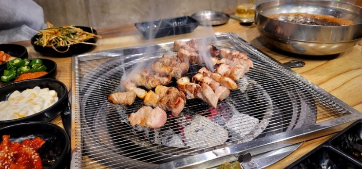  김천 아포 맛집, 한돈참숯꼬기(구미 고기집, 삼겹살, 술집)
