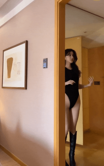 빤쮸도 판다고 귀엽게 홍보하는 사장님 빤쮸도 판다고 귀엽게 홍보하는 사장님