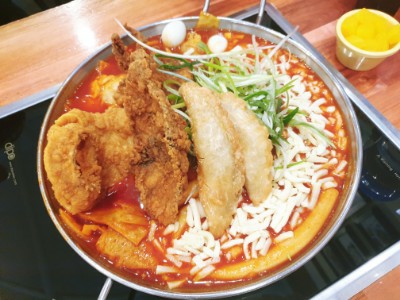 일상로그> 겨울방학놀이-떡볶이맛집가기(청년다방) , 고양이카페 방문하기(식빵굽냥)