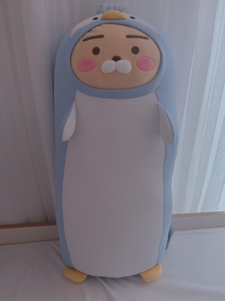  카카오프렌즈 시원한 롱 필로우 펭귄 라이언 인형 쿠션 후기 ( + 가격, 썸머 홑 이불 베개커버세트)