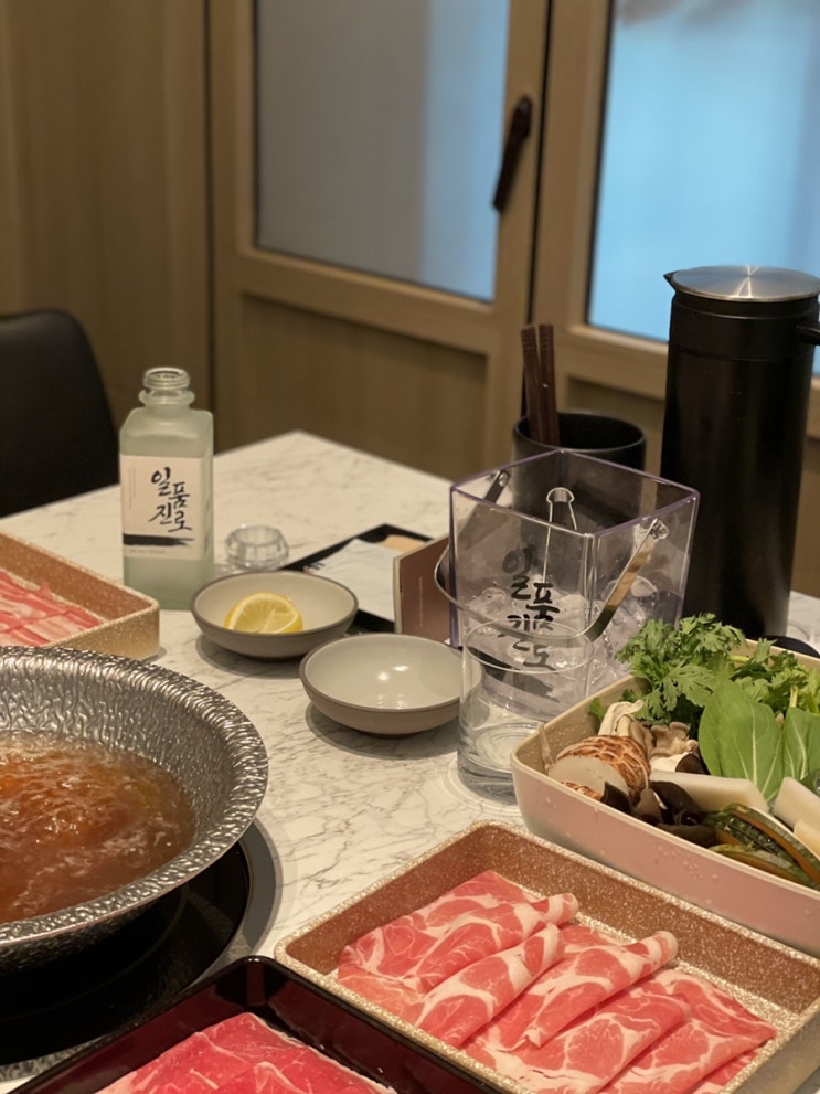  모던샤브하우스 센트럴시티점 - 고속터미널 무한리필 샤브샤브 맛집 룸 아기랑 (주차/메뉴/룸차지)