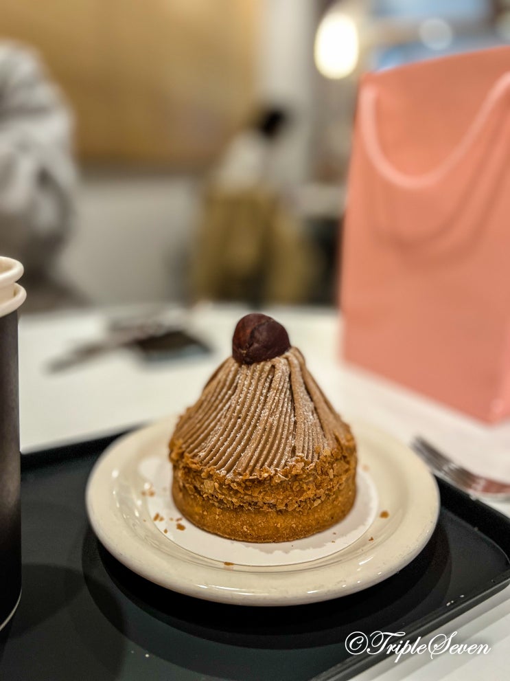 [후기] 덕수궁 카페 추천! 카페 라운드앤드(roundnd) 방문 후기! 몽블랑 타르트 정말 맛있어요!