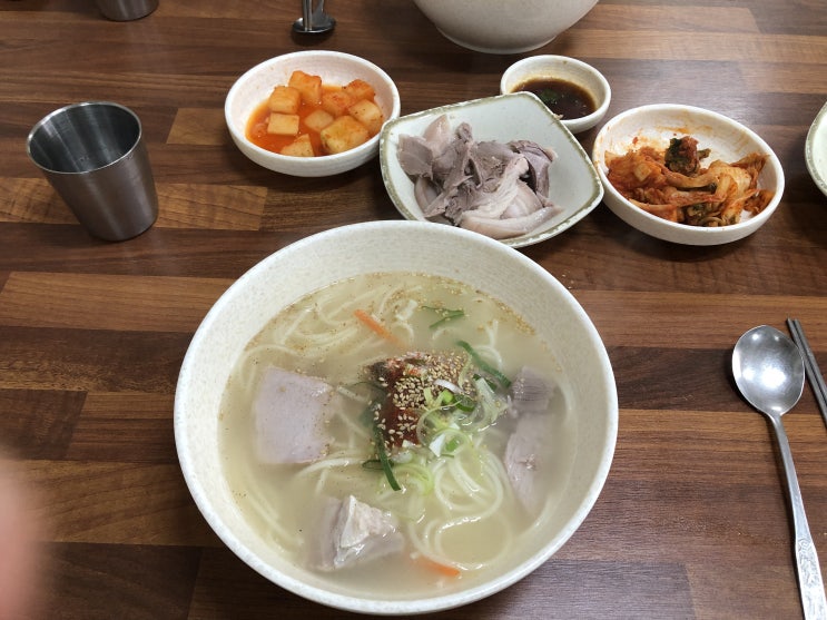  제주시, 연동 맛집, 제주 장수물식당, 담백한 국물 푸짐한 고기 <장수물식당> 고기국수