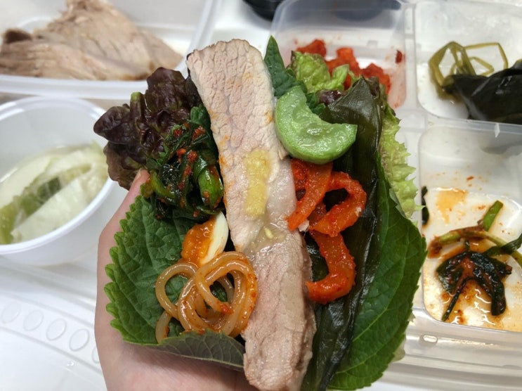  속초 숨은 찐맛집 수비드 황제살 프리미엄 보쌈 배달포장전문점  "속쌈"