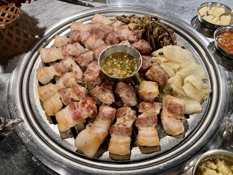양산 물금 맛집 구워주는 고기집 삼굽살 양산 물금 맛집 구워주는 고기집 삼굽살