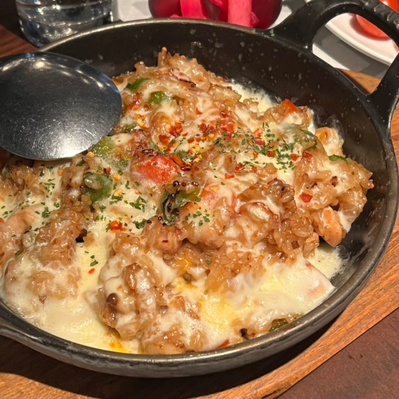 강남역 분위기좋은 레스토랑 SPC스퀘어 라그릴리아에서 늦은점심먹고 비스트로바까지 한 건....
