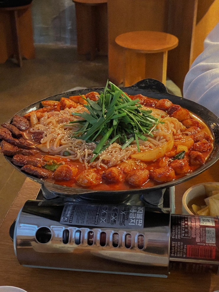  성남에서 즐기는 부산, 모란 맛집 신상 술집 :: 부산의 밤