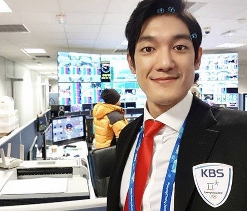 배우 박재민 올림픽 스노보드 해설 등배등 보이면 한바퀴 스키 국제심판 자격증 복근 나이 ....