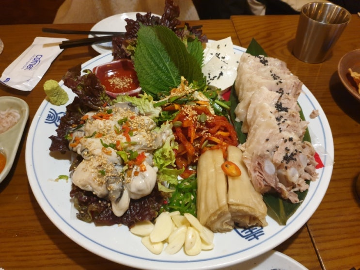  망원동 정주일가 보쌈, 치즈김치전 맛집