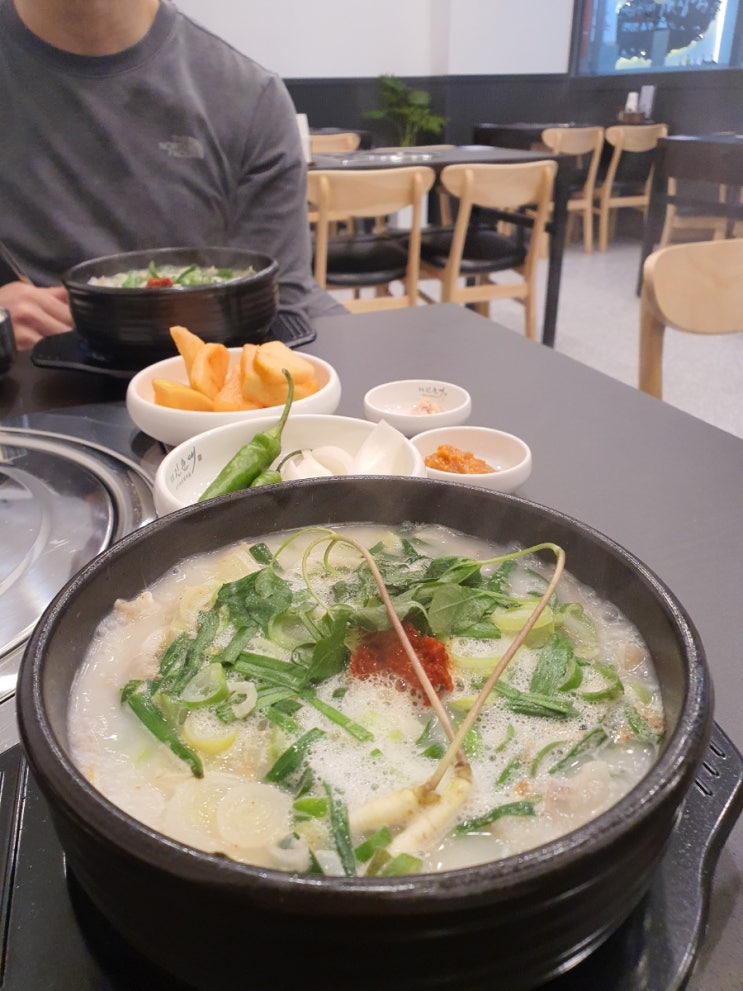  꿀꿀진순대국 야탑점 야탑역맛집 분당순대국 엄지척
