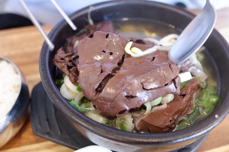  여수 국밥 맛집 조선제일국밥 본점 모듬, 선지국밥