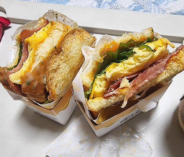  광주 상무지구, 테그42에서 맛있는 토스트와 음료 마시자
