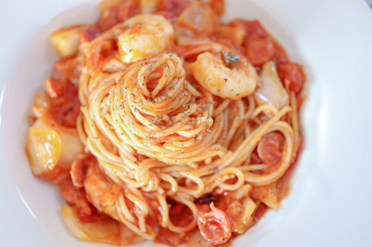  냉장고 비우기 틈메이러 PASTA / 이것저것 막다넣은 파스타 보정빨로 만들기