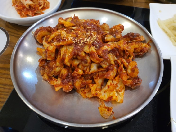 [코엑스맛집] 쭈불앤쭈불: 매콤한 쭈꾸미와 불향 가득 석쇠불고기 (추천)