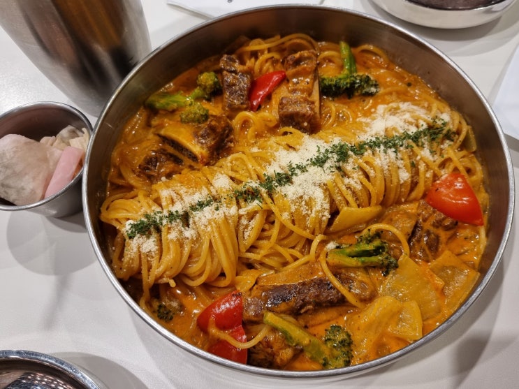  대구 맛집] 동대구역 신세계백화점 갈비 파스타 맛집 '바비레드'