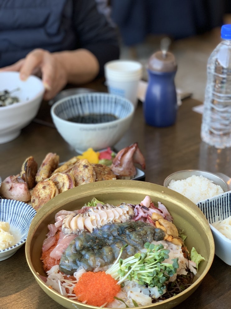  [여행 / 속초] 22.02.01 비리지 않고 시원한 물회 맛집, 청초수 물회