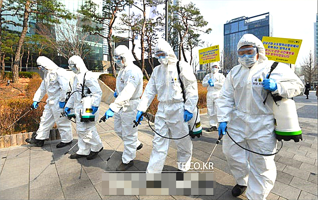  코로나 국가책임이라며 K-방역 자화자찬 하더니 이제는 '각자도생'하란다!