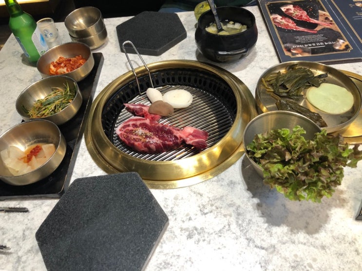  종각역 고급스러운 친환경 돼지고기집 신도세기