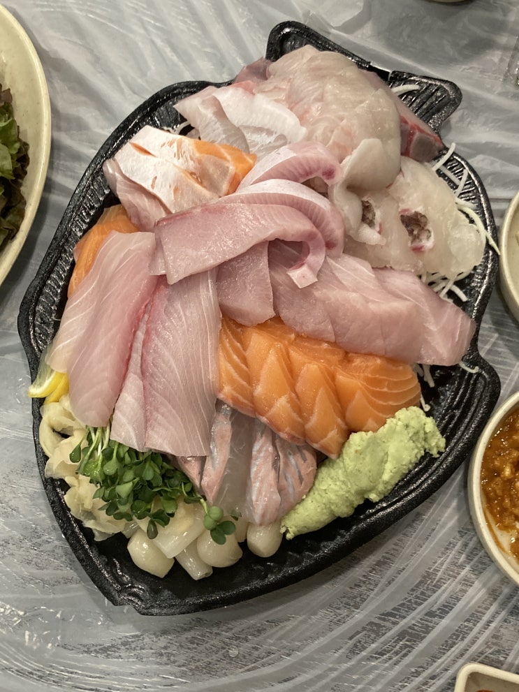  노량진, 노량진 수산시장 맛집, 횟집, 여기서만 시켜 먹어요! <노량진 전라상회> 프리미엄방어모듬회 (인어교주해적단 예약법)