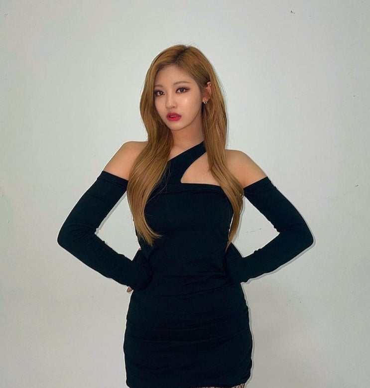 에스파 닝닝 발언 논란, 중국 쇼트트랙 금메달 축하...누리꾼 