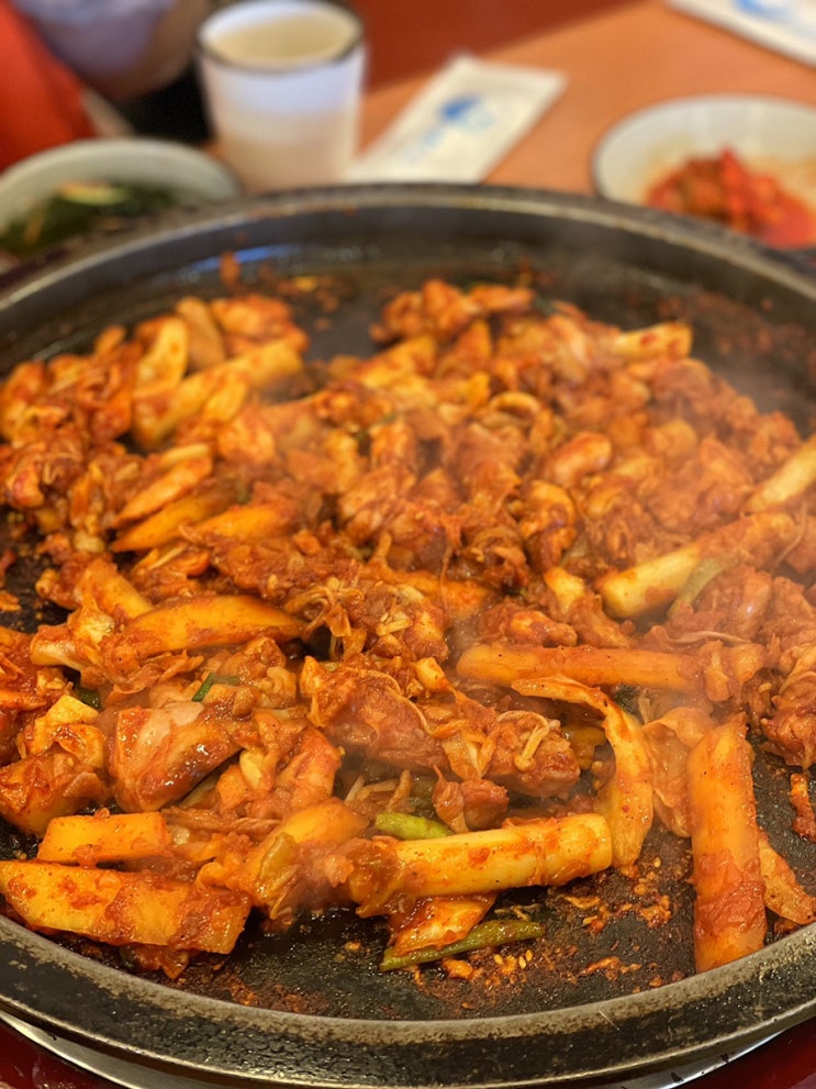  압구정로데오 닭갈비 닭으로가