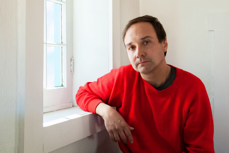 Daniel Rossen, 솔로 앨범 발표 새로운 싱글 'Shadow in the Frame' 영상