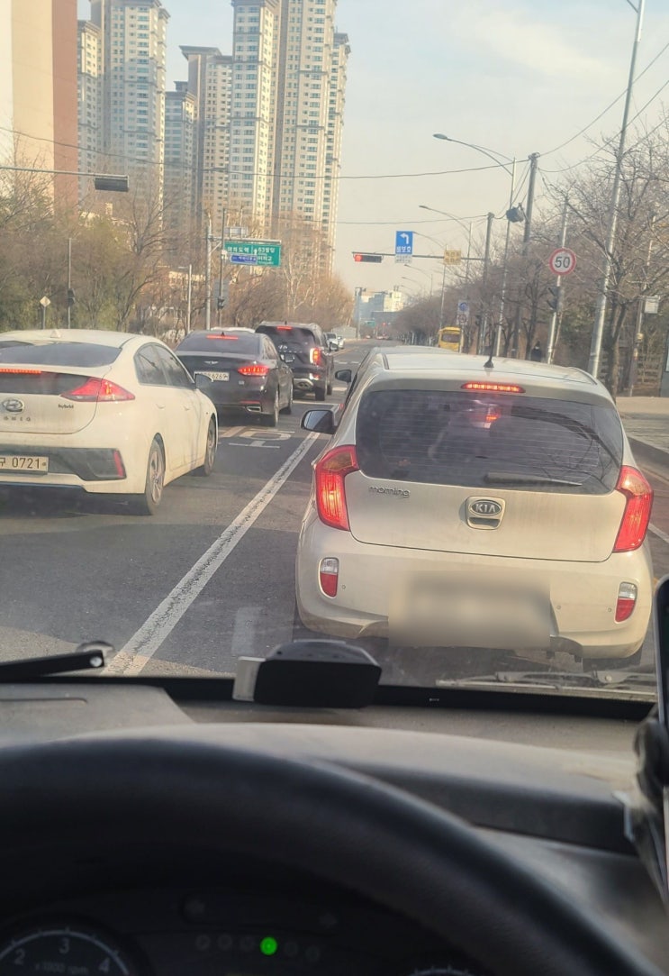  퇴근시간에 이사 쓰레기 때문에 영등포 가정 폐기물처리를 하고 귀가하였습니다.