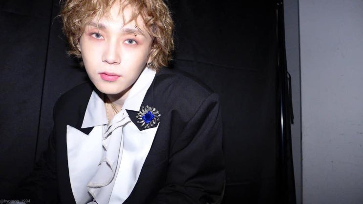 가수 던, '현아'에게 프로포즈 반지 선물한 후 직접 근황 올려 "결혼 임박하나?" 가수 던, '현아'에게 프로포즈 반지 선물한 후 직접 근황 올려 "결혼 임박하나?"