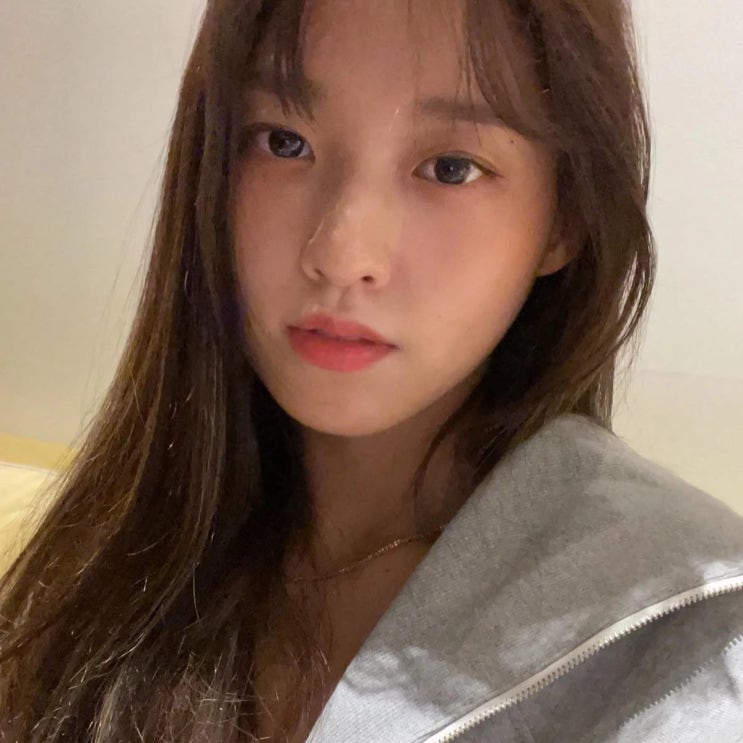 AOA 설현 인스타, "나로 살아가는 것이 버겁기만 해" 의미심장한 글 올렸다. 무슨 일? AOA 설현 인스타, "나로 살아가는 것이 버겁기만 해" 의미심장한 글 올렸다. 무슨 일?